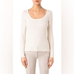 Akris Punto Virgin Merino Wool Scoop Neck Sweater In Cream